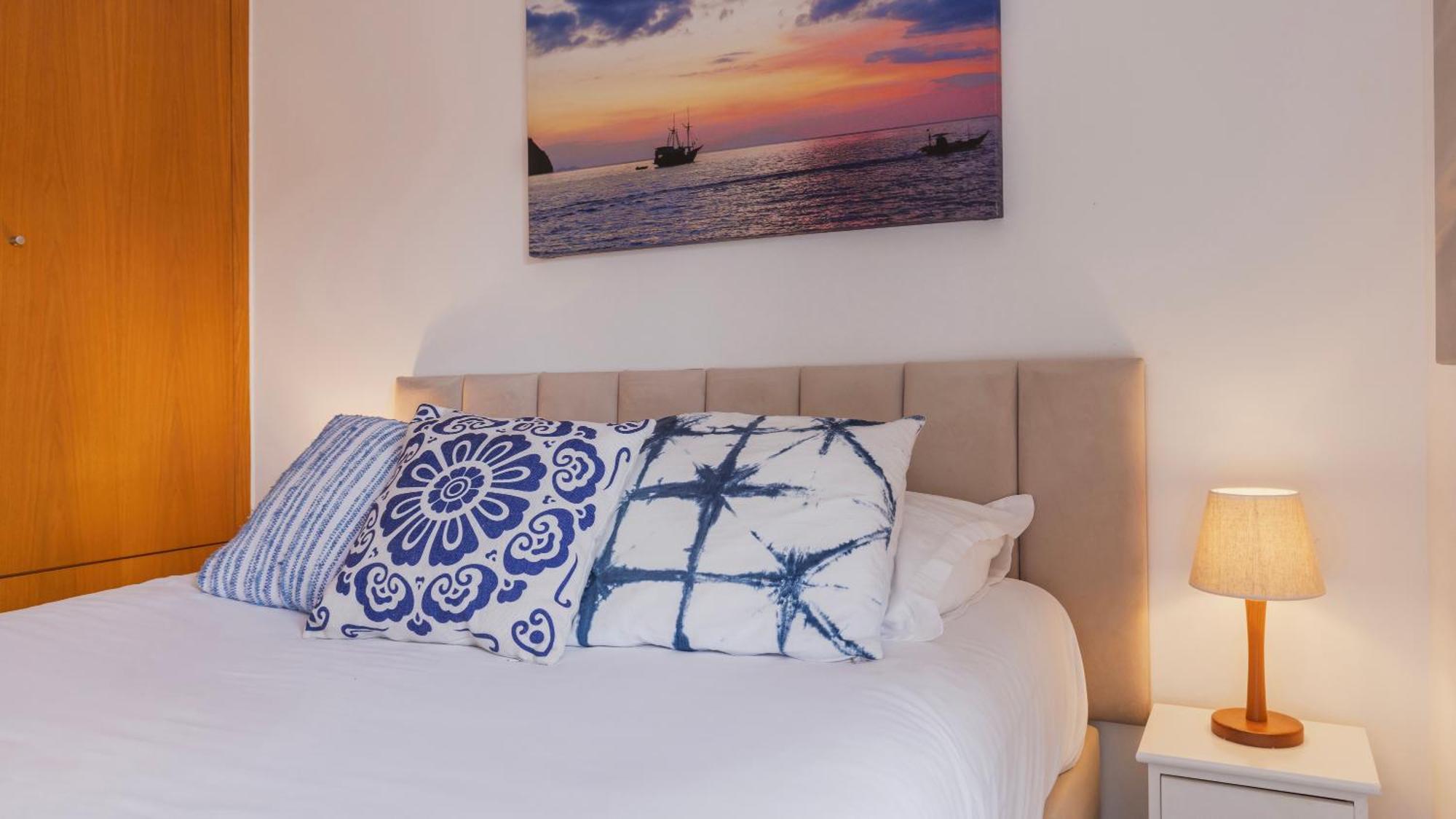 Sunny Design Apt In Praca Das Flores By Lovelystay Lisabona Exterior foto