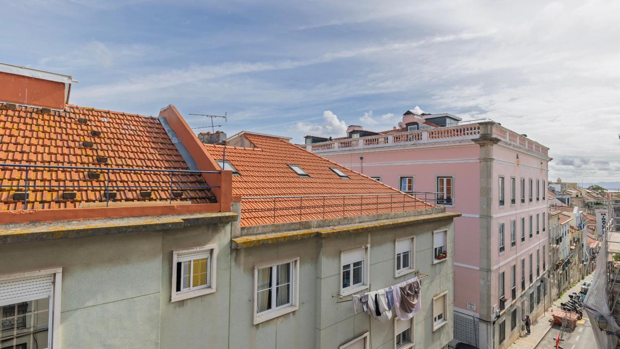 Sunny Design Apt In Praca Das Flores By Lovelystay Lisabona Exterior foto