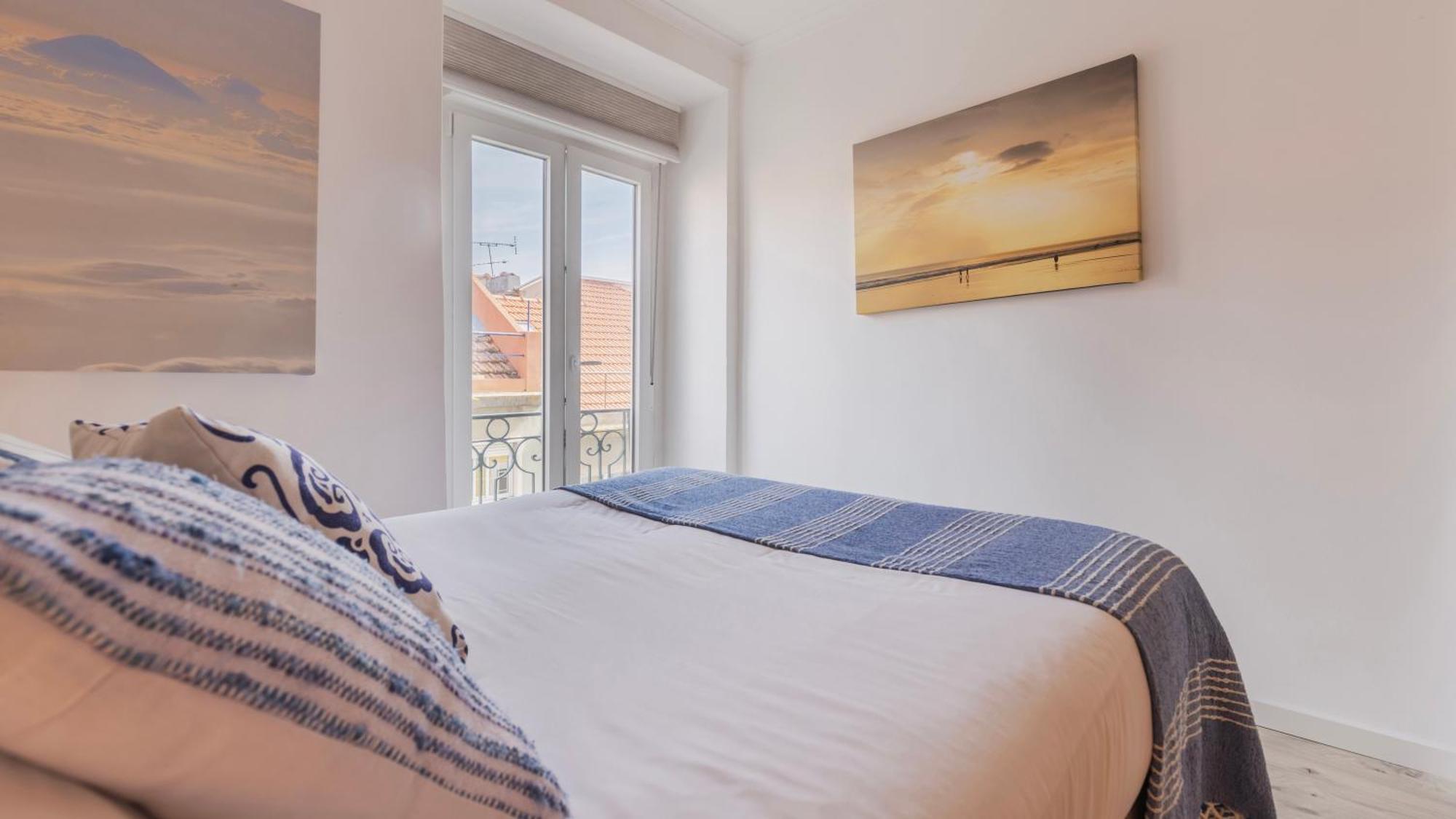 Sunny Design Apt In Praca Das Flores By Lovelystay Lisabona Exterior foto